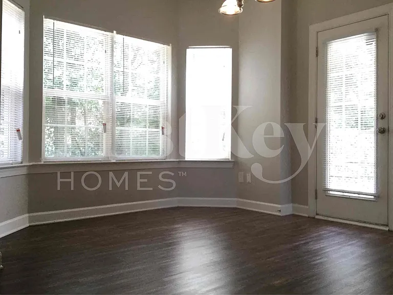 2845 Island Point Dr NW — Photo 5