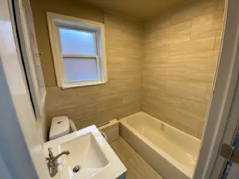 7535 Thouron Ave — Photo 5