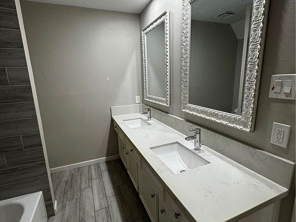 3rd image of 14714 Charlmont Dr