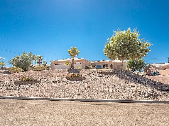 3rd image of 2870 Bluewater Dr