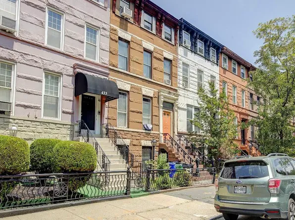 435 Macon Street image 2 of 17