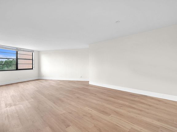 4th image of 3900 N Hills Drive #414