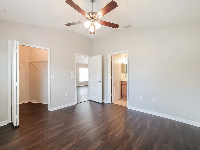 7329 Lumber Port Dr — Photo 12