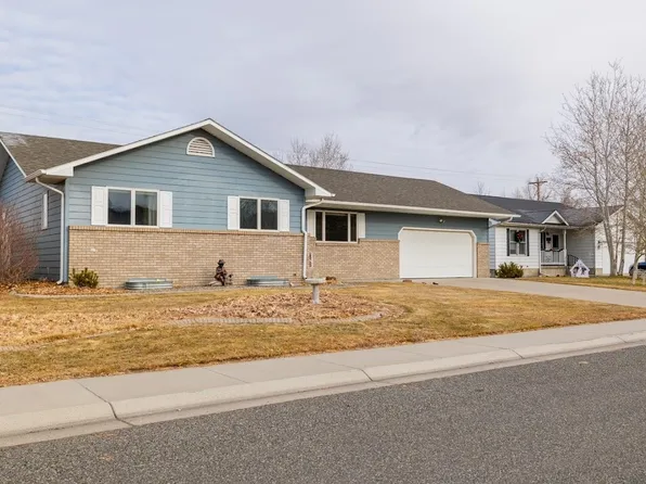 2931 Glacier Ave, Cody, WY 82414
