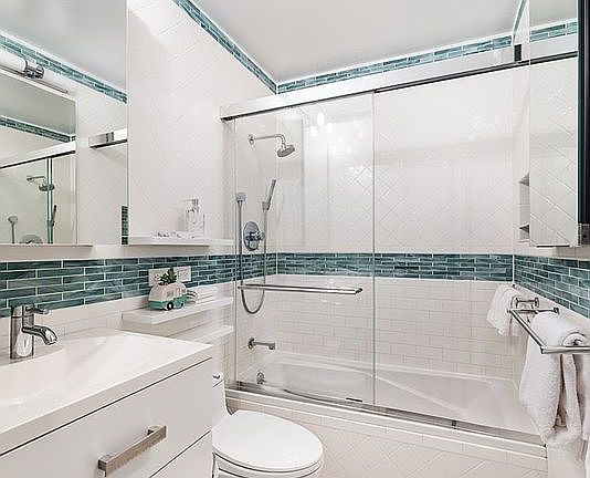5th image of 215 W 95th St APT 2M