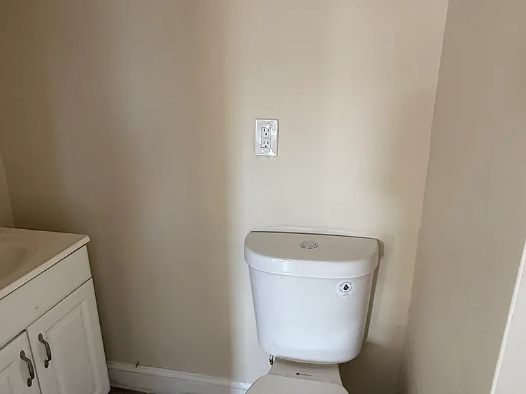 514 Adriatic Ave — Photo 8