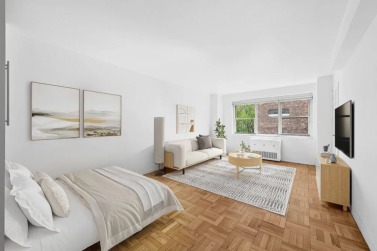 69 W 9th St APT 8H photo 1