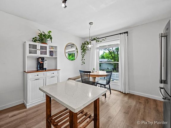 3rd image of 1112 Brentwood Dr