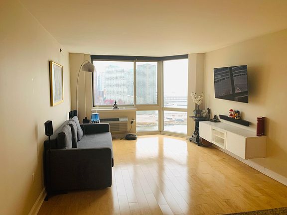 Living room with bay windows
