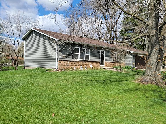3rd image of 601 Gatewood Dr