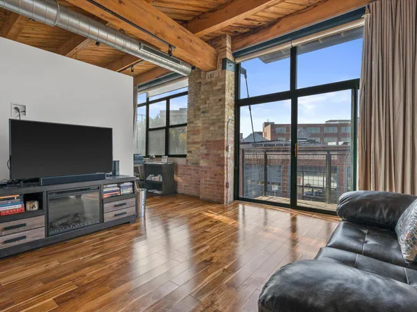 200 South Water STREET #214, Milwaukee, WI 53204