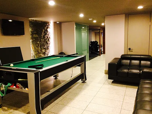 Rented by Nooklyn NYC LLC | media 17