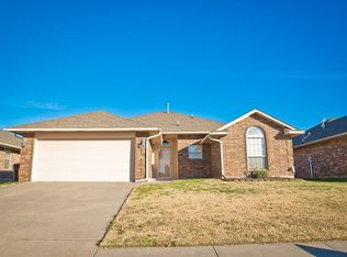 1408 January Pl, Moore, OK 73160