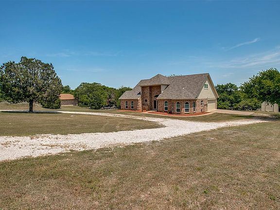 2nd image of 253 Diamond Oaks Dr