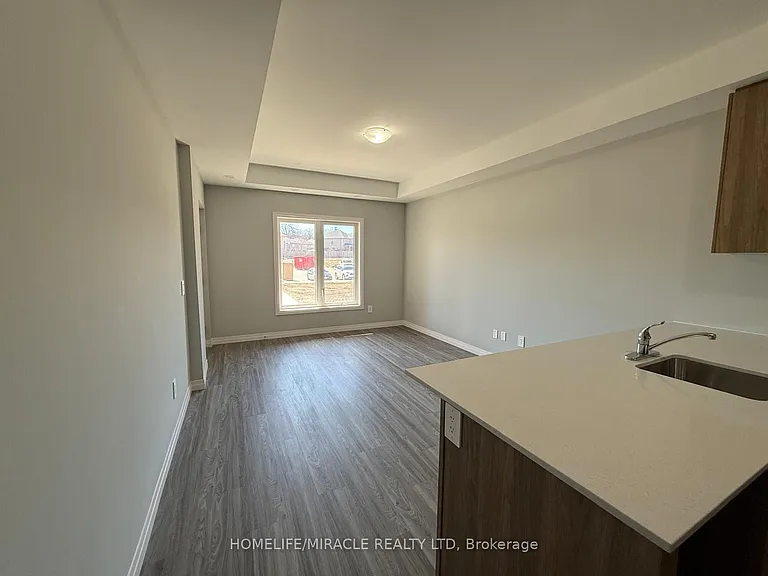 10 S Creek Dr #26 — Photo 8