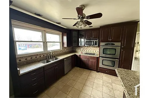1741 Ellinwood Rd Photo 1