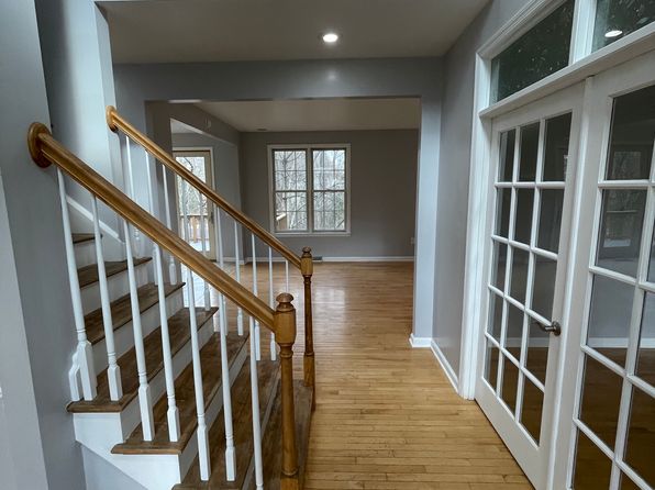 1513 King Henry Dr #1