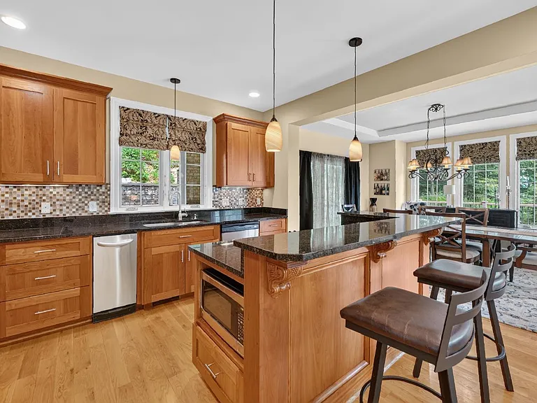 237 Golf Course Trl — Photo 3