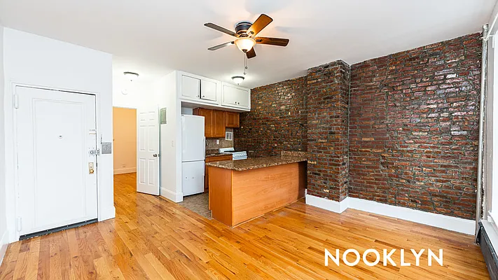 Rented by Nooklyn NYC LLC | media 31