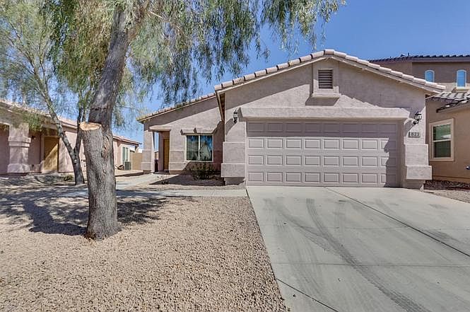 1st image of 823 E Gold Dust Way
