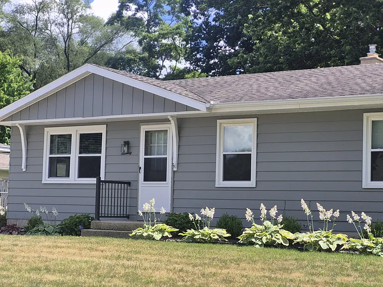 70 James St — Photo 1