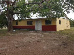 327 Hallmark Ave, Lake Placid, FL 33852
