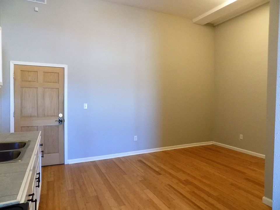 121 West Broadway Offices & Apartments 121 W Broadway Ave Fairfield