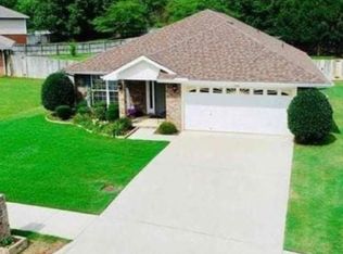 102 Wallhaven Dr SW, Huntsville, AL 35824