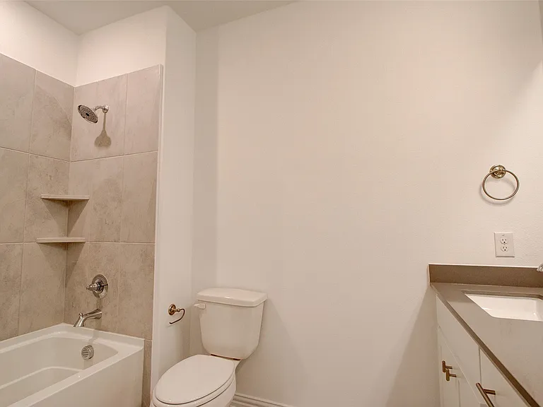 1322 Whipsaw Trl — Photo 9