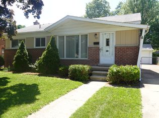 973 Belton St, Garden City, MI 48135