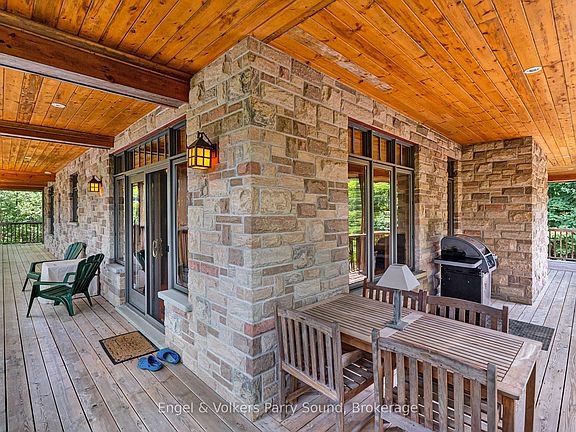 3rd image of 35 Shakell Rd