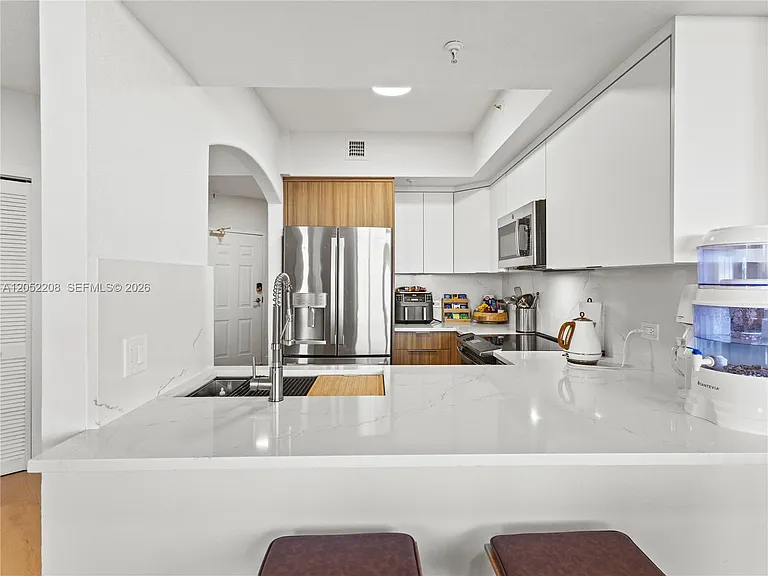 2301 SW 27th Ave #1501 — Photo 4