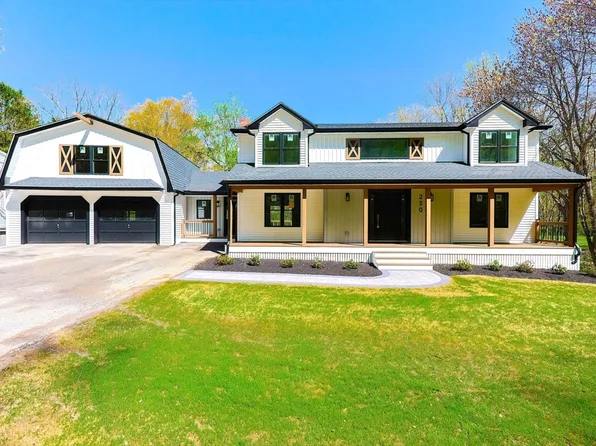 230 Highland St, Northbridge, MA 01534