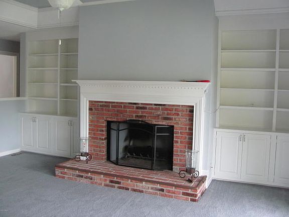 5th image of 501 Deer Lake Dr W