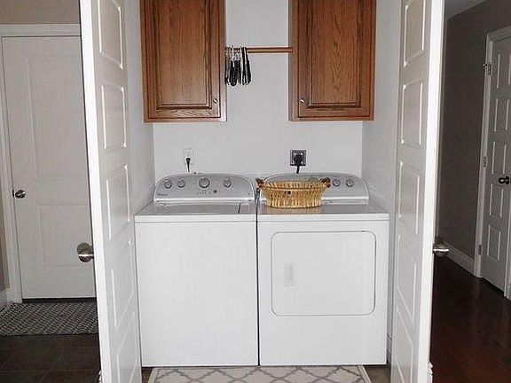 4th image of 430 W Deerwood Dr