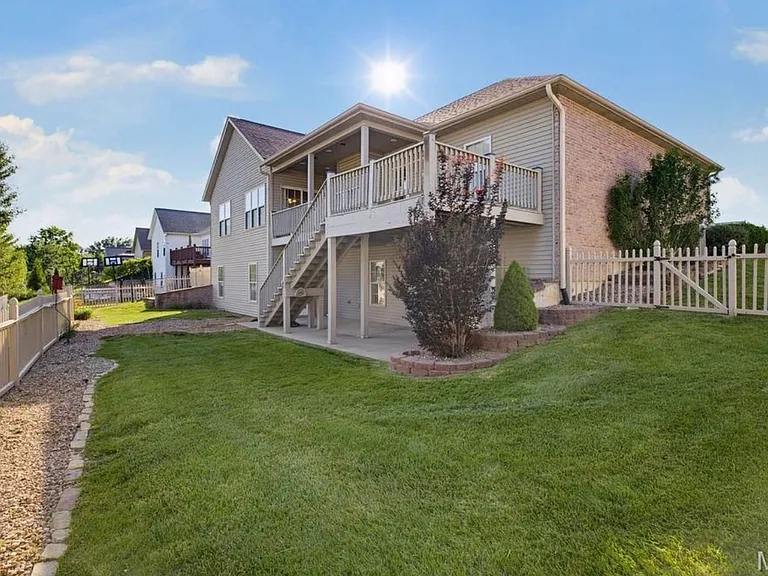 1835 Evondale Dr — Photo 21