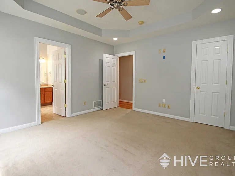 155 Chelsea Cir — Photo 12
