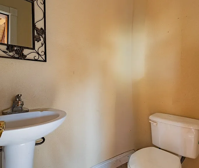 2201 Zacatecas Dr — Photo 43