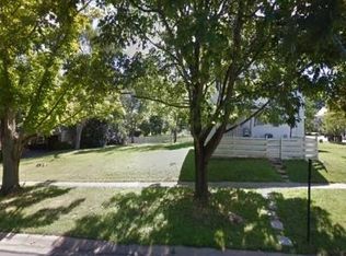 52 Andover Rd, Cincinnati, OH 45218