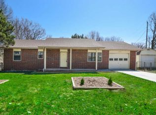 1210 E West Ct, Ozark, MO 65721