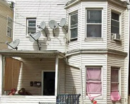 89 Godwin Ave #2