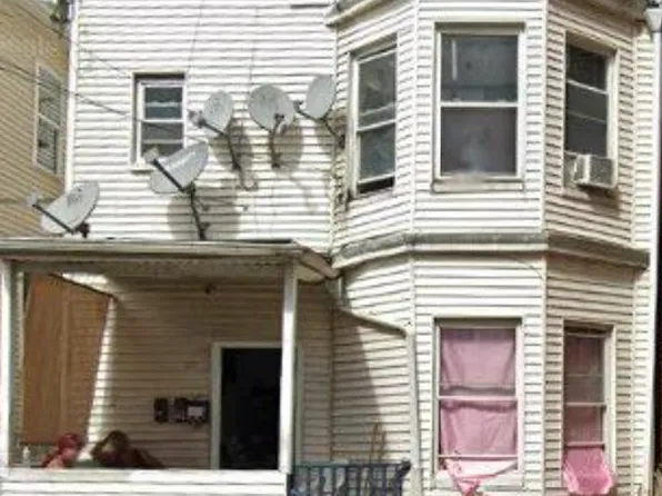 89 Godwin Ave Floor 2, Paterson, NJ 07501