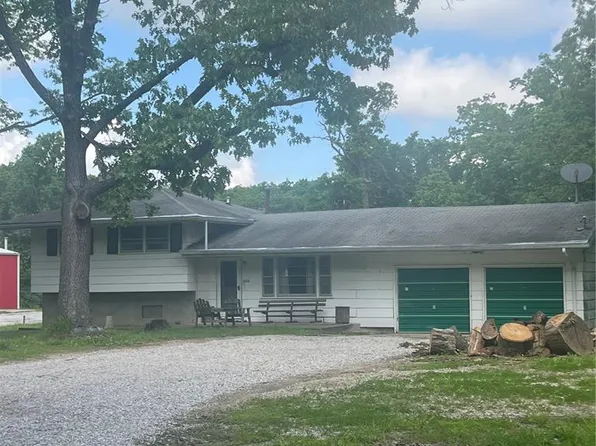 2319 Seclusion Ln, Wentzville, MO 63385