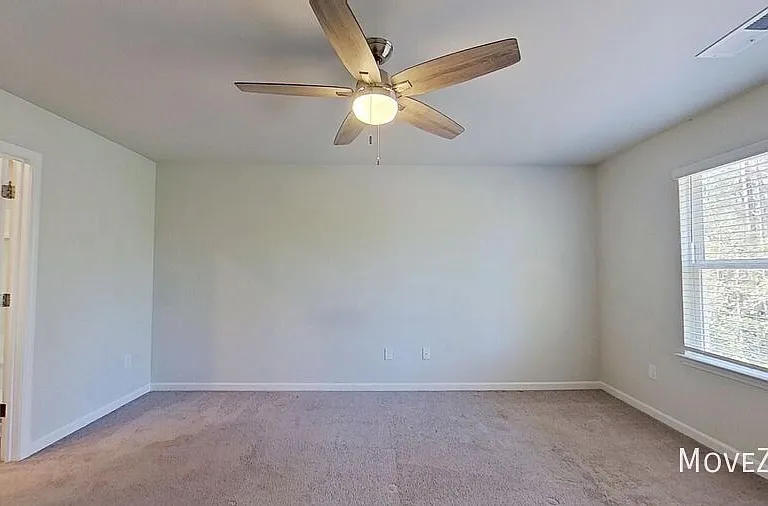 9319 Vineyard Grove Ln NE — Photo 26