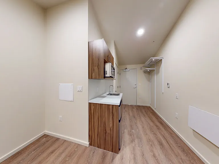 Plaza Apartments — Photo 139