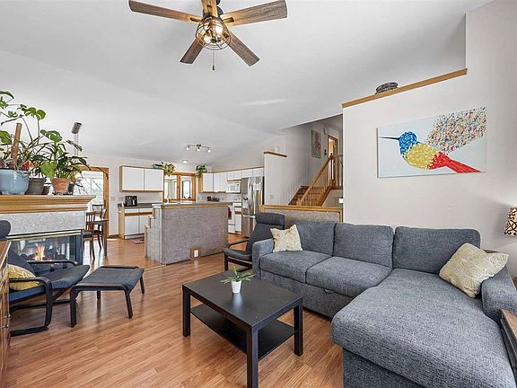 5th image of 1784 Park Ridge Dr