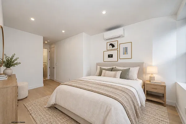Bedroom, photo 5