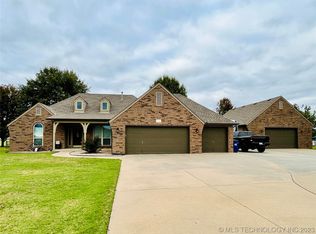 15515 E 114th St N, Owasso, OK 74055