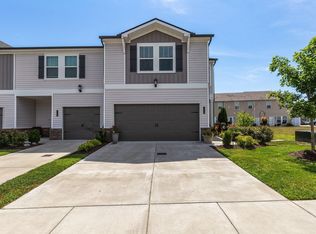 1210 W End Station Dr, Lebanon, TN 37087