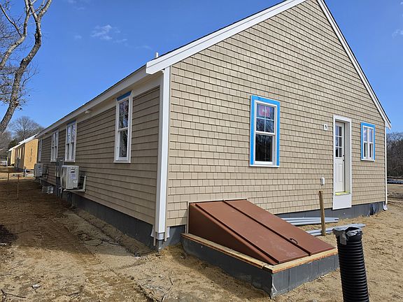 4th image of 87 Acapesket Road #2B